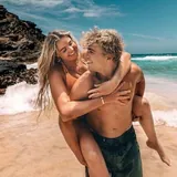Tyler & Ashley — Couple photoshoot in Hawaii
